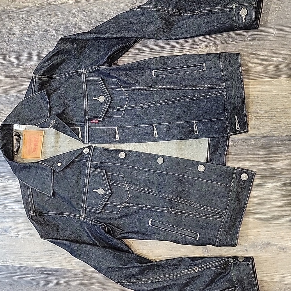 Levi's Men's 1990s Relaxed Fit Trucker  Dark Blue Denim Jacket - Picture 4 of 14
